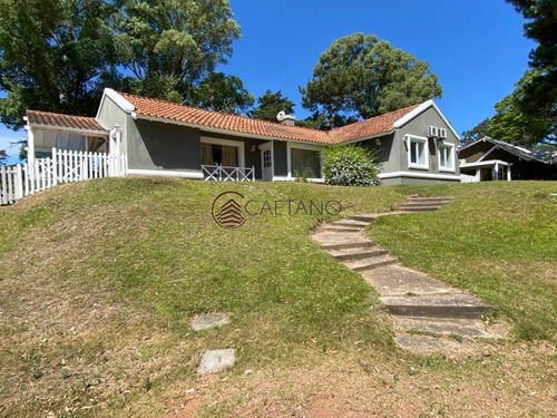 Hermosa Casa En Barrio Privado, Punta Del Este- Ref: 2792
