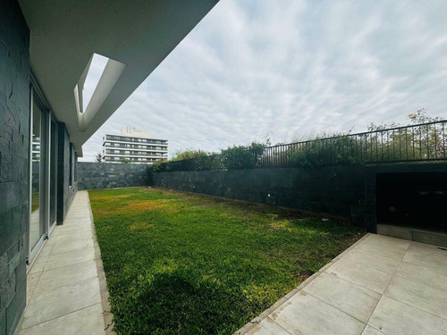 Venta| Departamento 3dorm -patio- Cochera Jardin Claret Summum Zona Norte