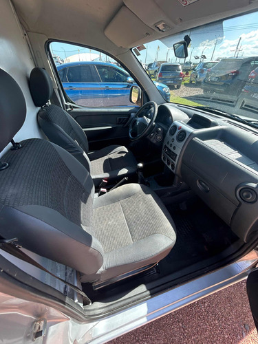Peugeot Partner 1.6 Furgon M69