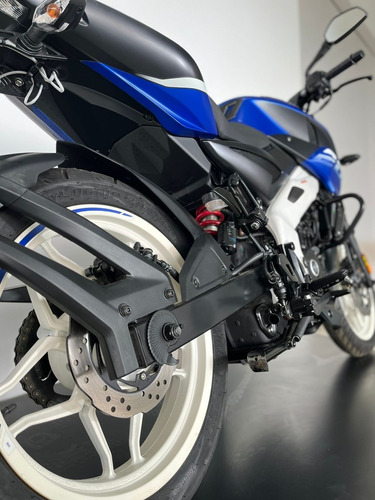 Imagen 11 de 19 de Bajaj Pulsar 200