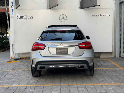 Imagen 4 de 15 de Mercedes-benz Clase Gla 2019 5p Gla 250 Sport Paquete L4/2.