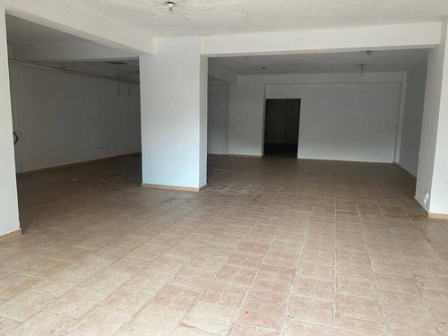 Imagen 6 de 10 de Local En Venta En La Av. Bolivar Cód 130077 Lucrecia Escorcha