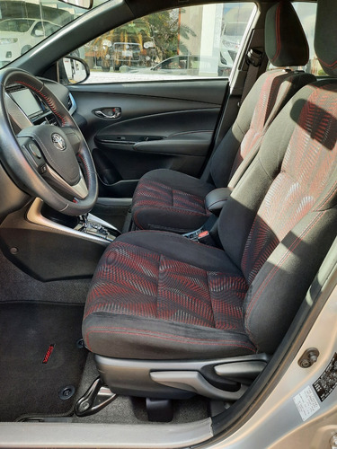 Imagen 6 de 10 de Toyota Yaris S