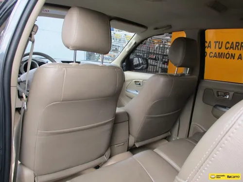 Toyota Fortuner Sr5 4x4 2700cc At Aa