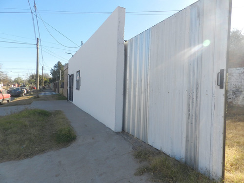Imagen 8 de 12 de Dos Salones Comerciales En Pio Xii N°1485 Y Zola