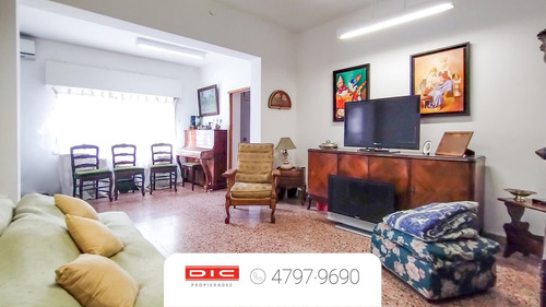 Casa 3 Dormitorios Venta - Florida Oeste