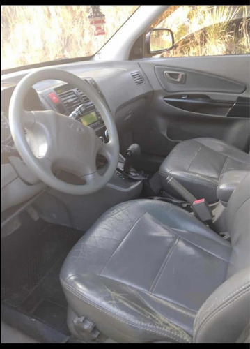 Imagem 10 de 10 de Hyundai Tucson 2009 2.0 Gl 4x2 Aut. 5p