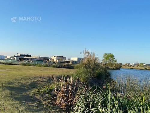 Imagen 22 de 26 de Casa En Venta En El Canton - Maroto Propiedades-