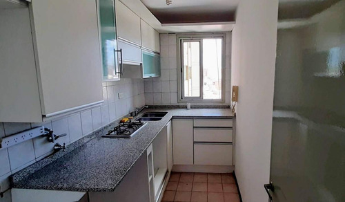 Departamento Refaccionado De 1 Dormitorio En Alberdi!
