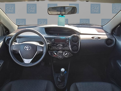 Toyota Etios 1.5 X MT6 5P