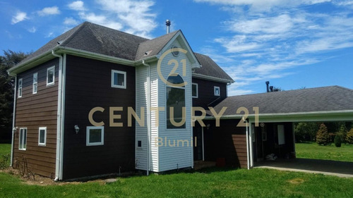 Casa En Parcelación, Puerto Varas, 4 Dormitorios, 5 Baños...