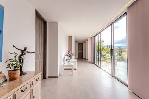 Casa En Venta En Llanogrande. Cod V14030