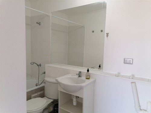 Departamento En Venta De 2 Dorm., 2 Baños En Quilpué