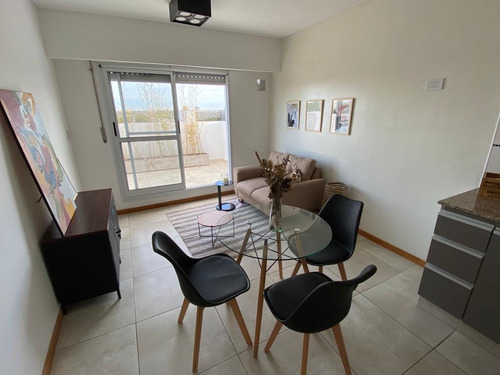 Imagen 2 de 11 de Venta Un Dormitorio Con Balcon Terraza