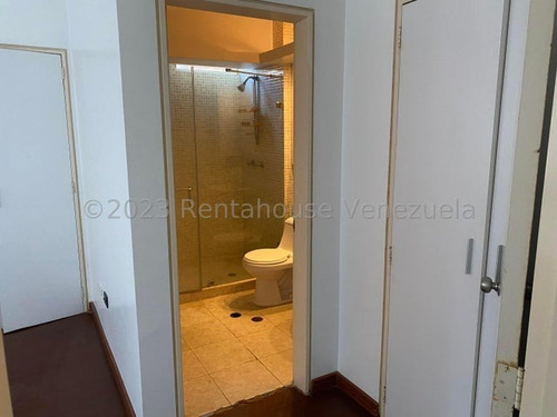 Imagen 15 de 26 de Hermoso Apartamento Con Bella Vista En El Solar Del Hatillo. #23-18908