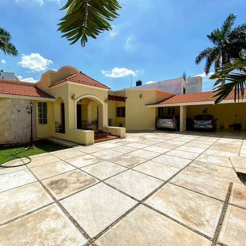 Imagen 2 de 10 de Residencia En Una Planta, 3 Recamaras,