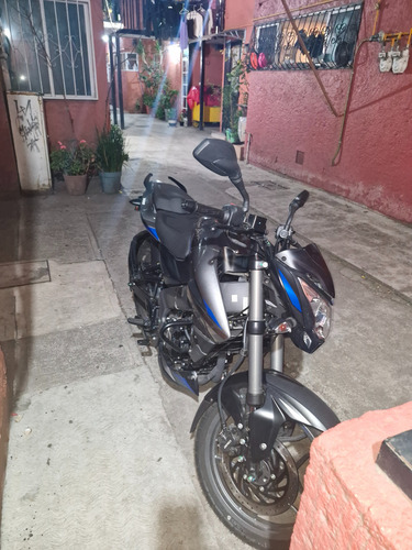 Moto Pulsar 200