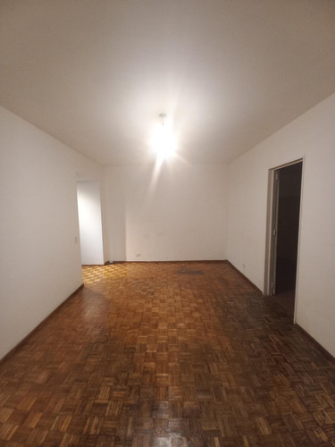 Departamento En Alquiler En San Pedrito Y Avda Rivadavia