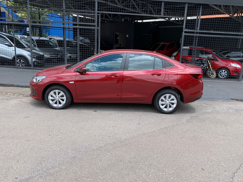 Chevrolet Onix plus 1.0 Lt 2 4P