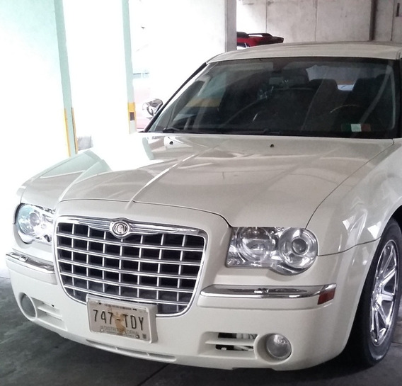 Chrysler C300 2005