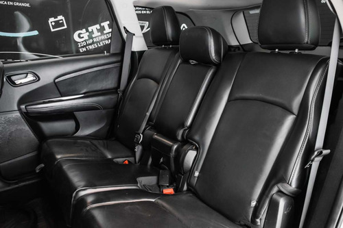 Imagen 8 de 14 de Dodge Journey 2013