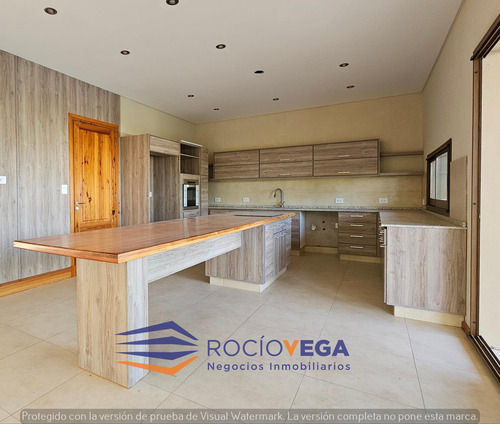 Casa En Venta Y Alquiler En Country Terravista General Rodriguez