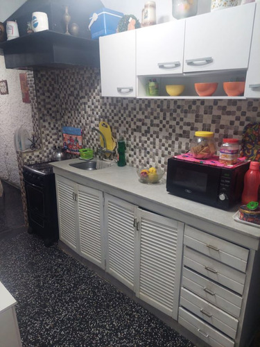 Venta Casa 2 Dormitorios Cerro Con Cochera