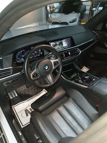 BMW X7 3.0 Xdrive 40i Pure Excelence