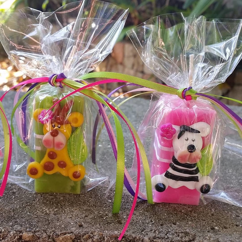 Imagen 5 de 6 de Velas Recuerdos Para Cumpleaños, Animalitos Safari, Detalles