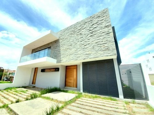 Imagen 3 de 29 de Casa En Venta En La Rioja, Tlajomulco