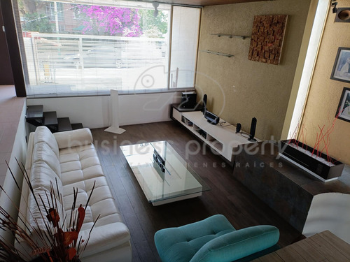 Amplia Casa En Colon De Echegaray Naucalpan