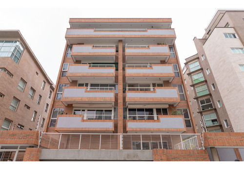 Venta. Apartamento. Los Naranjos De Las Mercedes (eg)