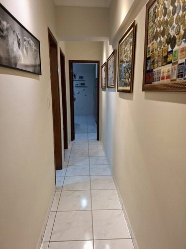 Apartamento 2 Dormitórios Com 1 Suite
