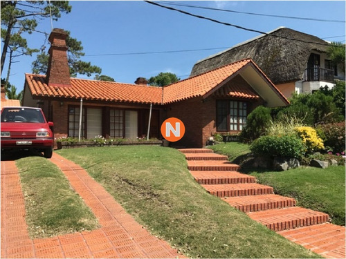 Casa En Venta Y Alquiler, San Rafael, Punta Del Este, 3 Dormitorios.- Ref: 206790