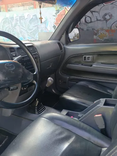 Toyota Hilux 2.4l 4x2