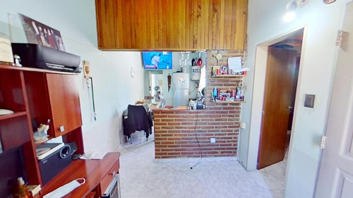Imagen 24 de 30 de Casa Departamento En Planta Alta - 222 M2 Cub. - Lote De 223 M2