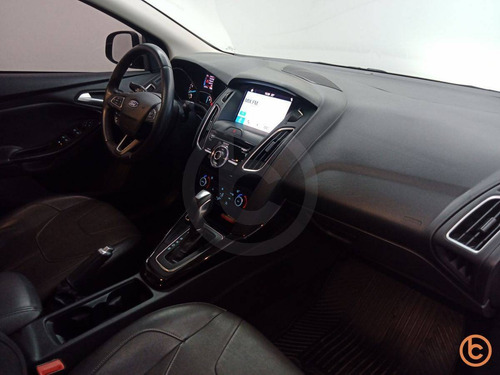 Imagem 8 de 13 de Ford Focus 2.0 Titanium Fastback 16v Flex 4p Powershift