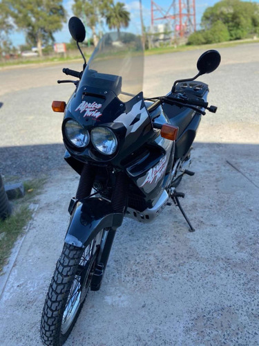 Honda Xrv750