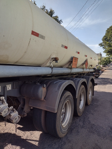 Imagem 5 de 6 de Carreta Tanque Kronorte 30.000 Litros 6 Compartimento De 5