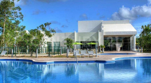 Venta De Villa De 2 Plantas En Exclusivo Lagos Del Sol Cancún