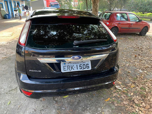 Imagem 4 de 10 de Ford Focus 1.6 Glx Flex 5p 2011