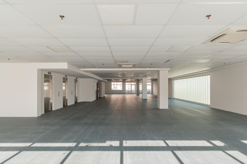 Moderno Edificio De Oficinas A Estrenar En Microcentro
