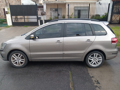 Volkswagen Suran 1.6 Imotion Highline 110cv