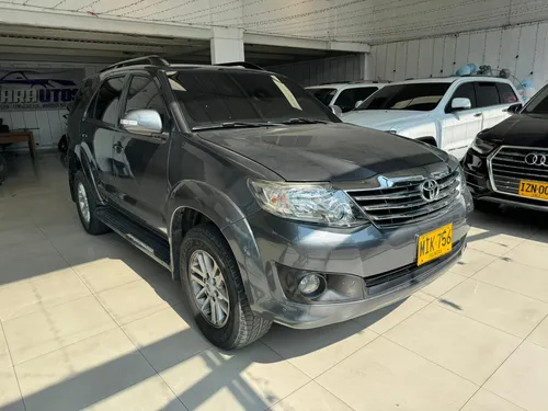Toyota Fortuner 2.7l 4x2