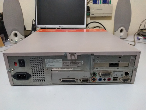 Imagem 2 de 6 de Computador Antigo 2284 Deskpro Cyrix Mii 333 Mmx Funcionando