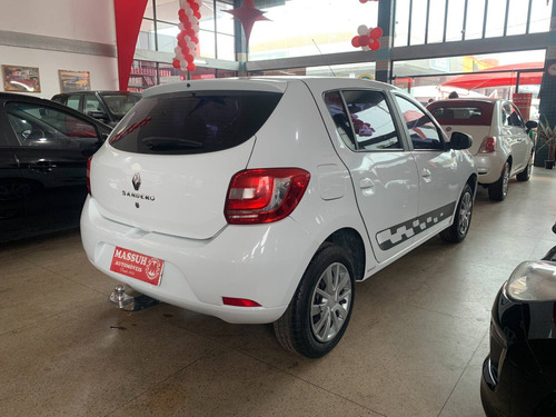Imagem 4 de 14 de Renault Sandero 1.0 Expression 16v Flex 4p Manual