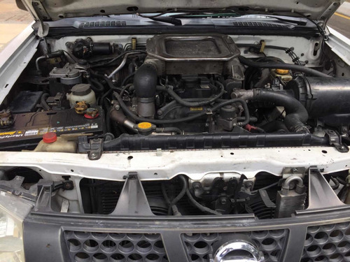 Nissan Frontier 4x4 2400 Cc