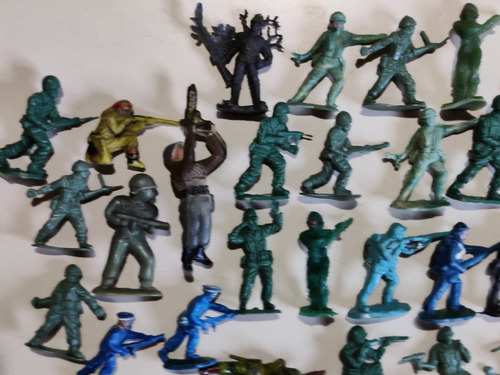Imagen 5 de 10 de Lote De Soldaditos De Guerra Y Medievales