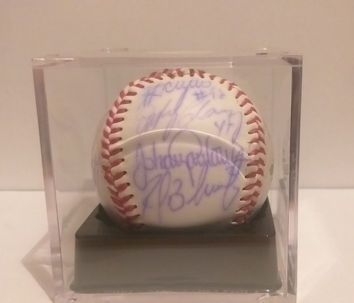 Sg2 Pelota Firmada Por 9 Jugadores De Magallanes 1999