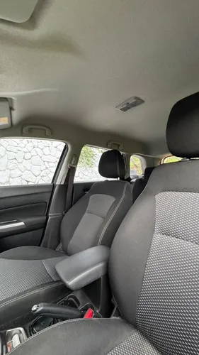 Suzuki Vitara Live 2022